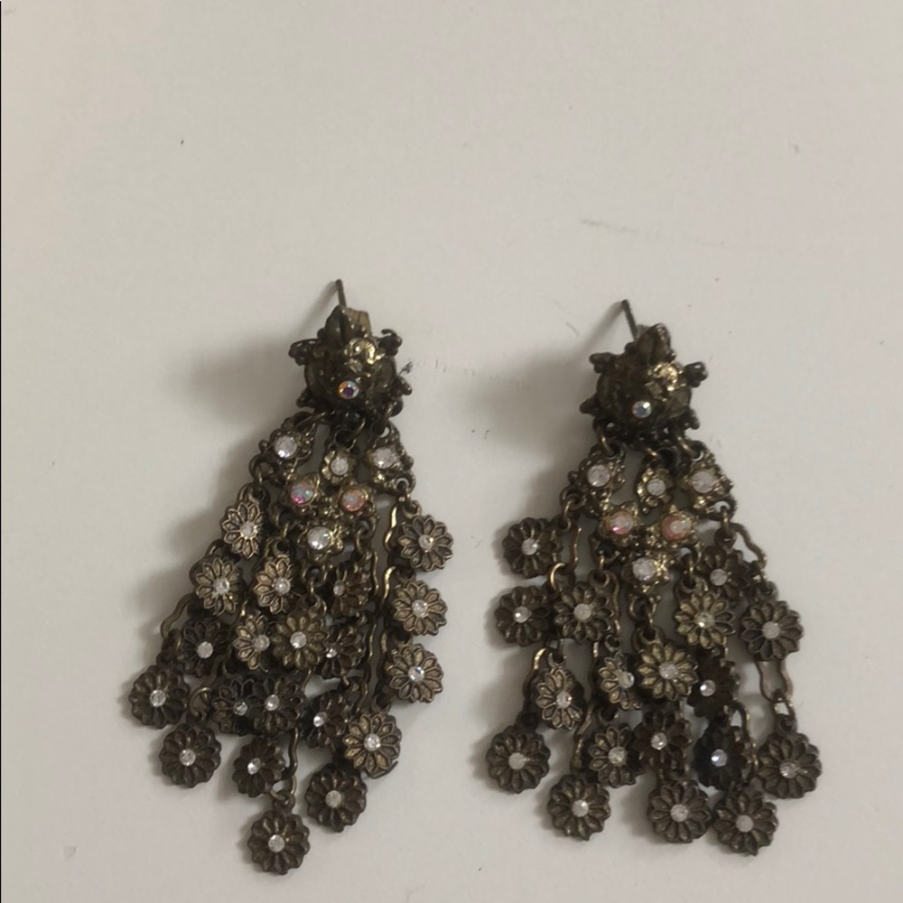 Chandelier earrings